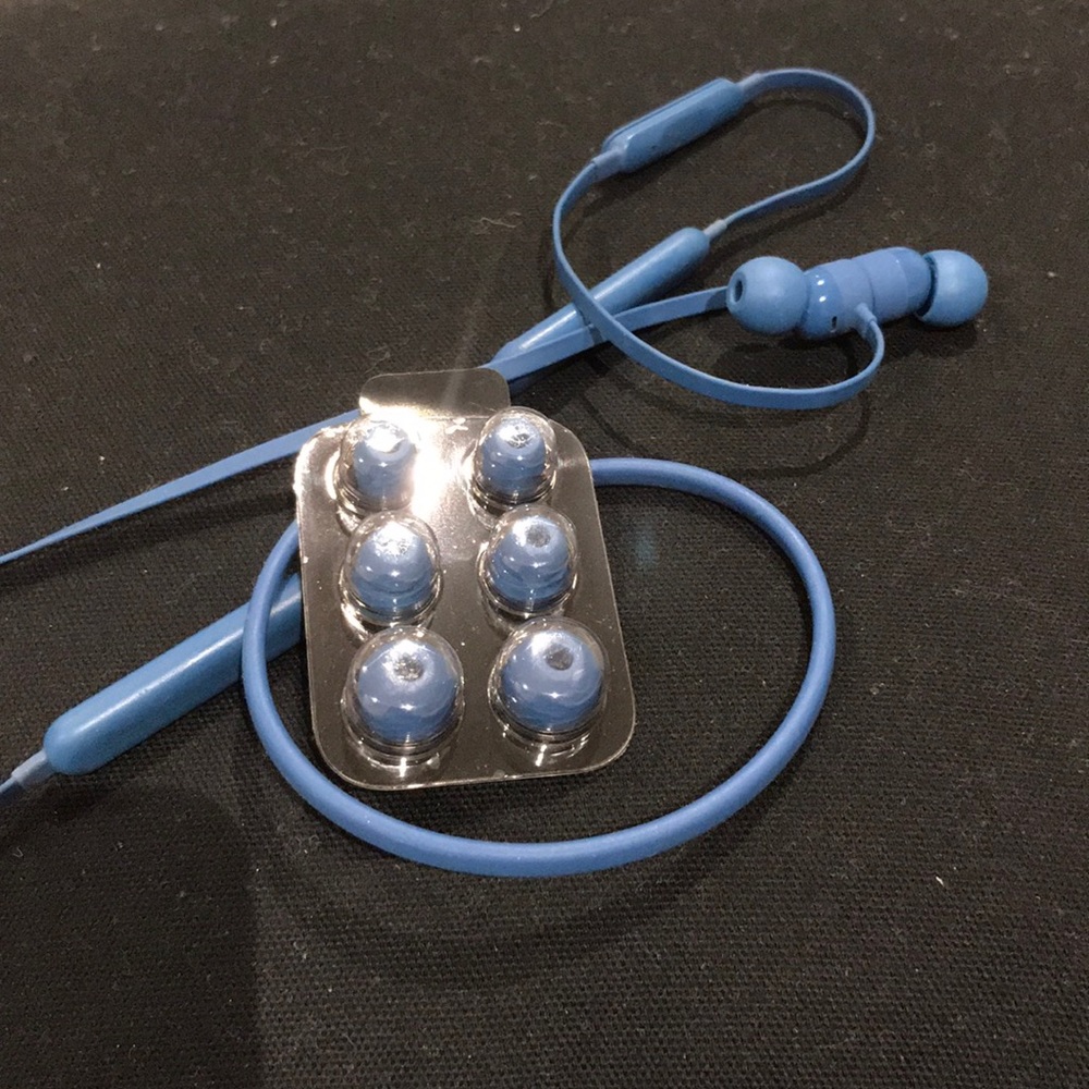 Beats Beats X Bluetooth earphones